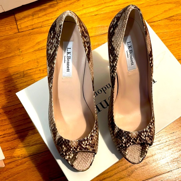 🖤L.K. BENNETT LONDON SNAKESKIN HEELS🖤 - Picture 2 of 6